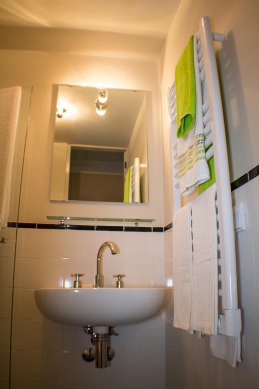 Casas Dos Avos Guest House Vale de Cambra Room photo