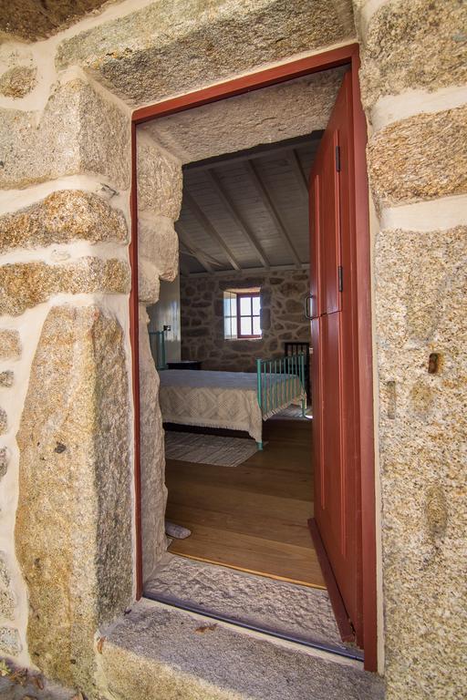 Casas Dos Avos Guest House Vale de Cambra Room photo